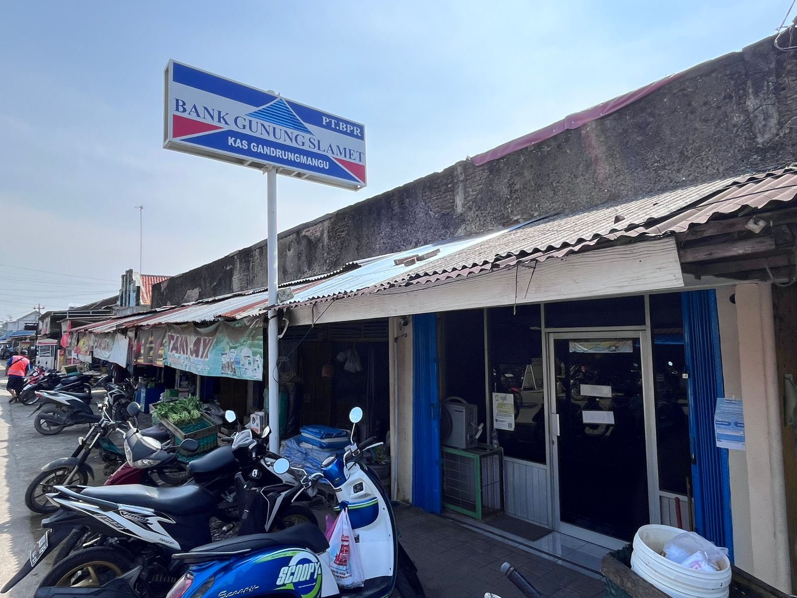 PT. BPR Gunung Slamet Kantor Kas Gandrungmangu